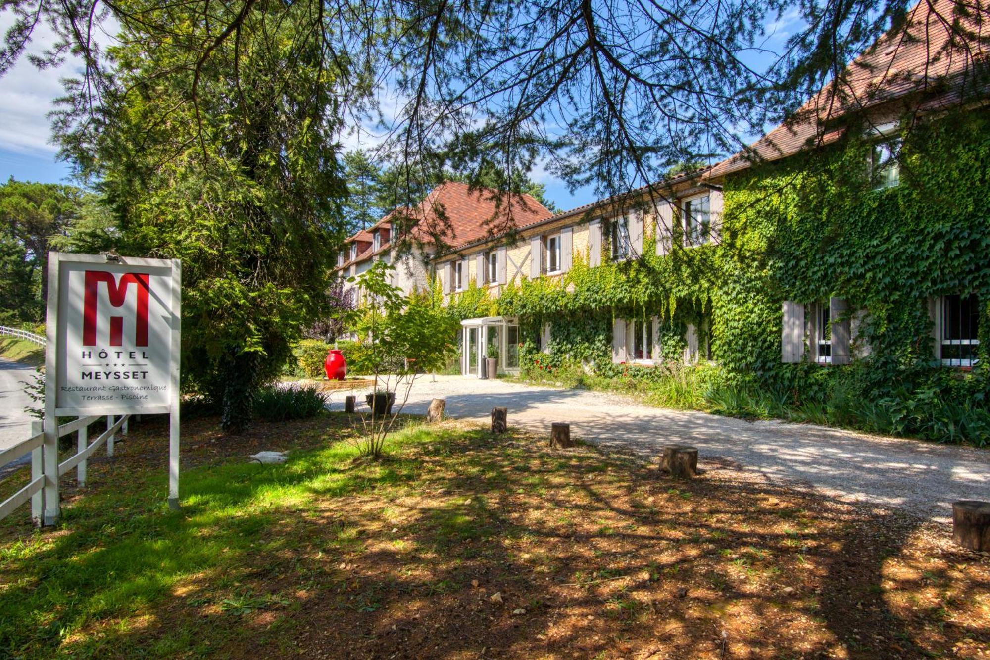Hotel & Restaurant Le Meysset Sarlat-la-Caneda Bagian luar foto
