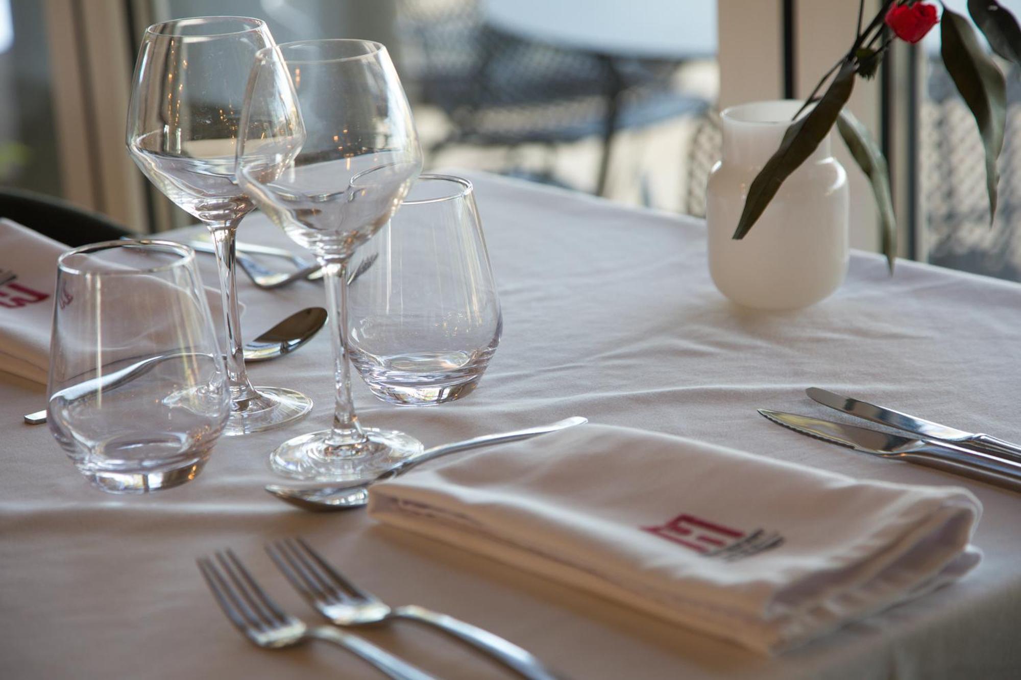 Hotel & Restaurant Le Meysset Sarlat-la-Caneda Bagian luar foto